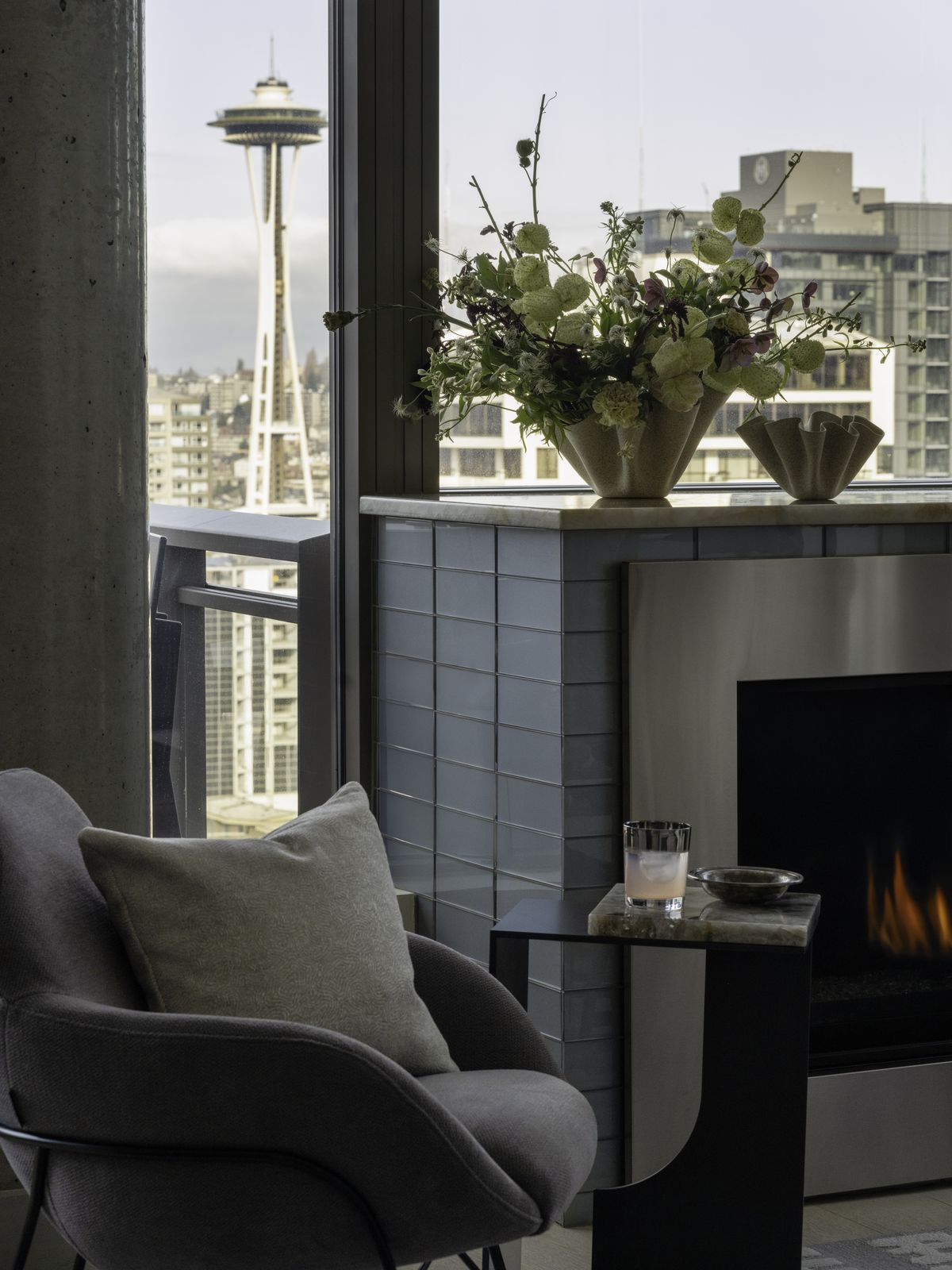 Contemporary kitchen with high-end finishes, Downtown High Rise — Downtown, Seattle