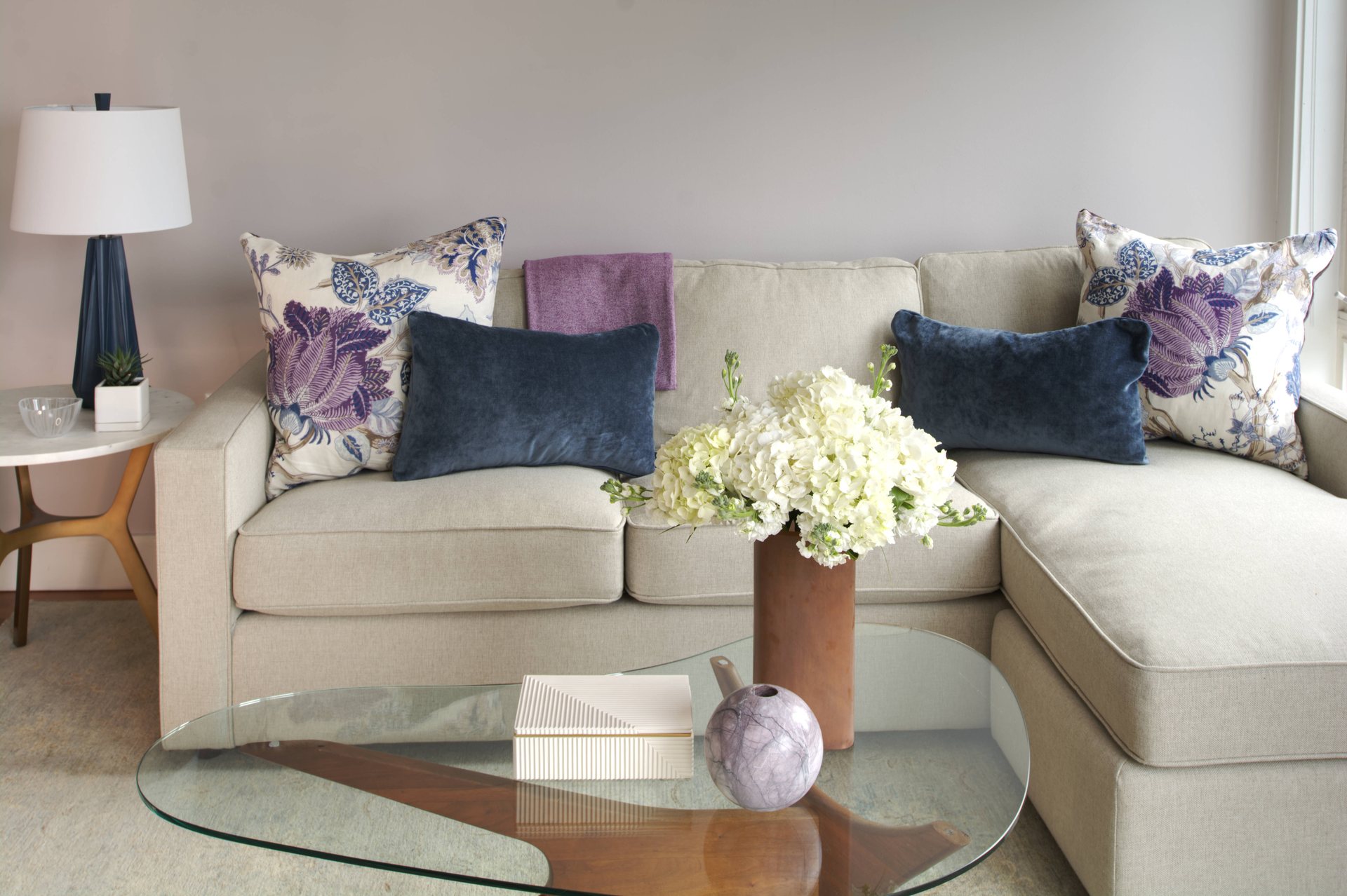 Modern open-plan living room — Belltown Residence, Belltown, Seattle — Andeva Designs